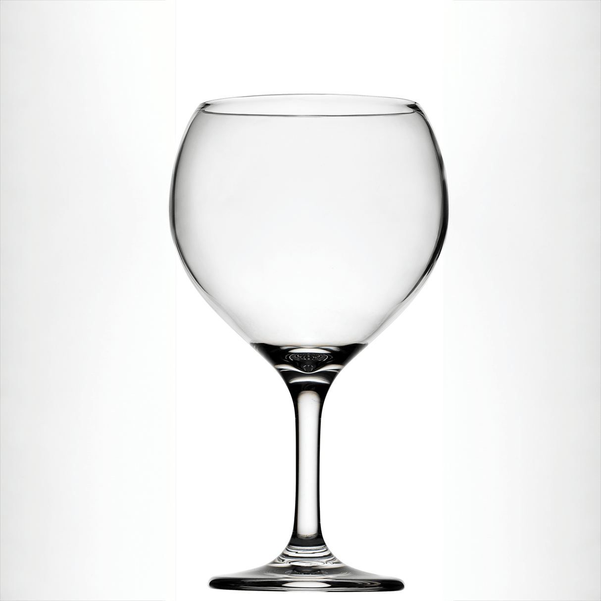 Lucent Chester Gin 22oz (65cl)